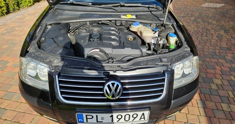 Volkswagen Passat cena 8999 przebieg: 294000, rok produkcji 2004 z Gryfów Śląski małe 232